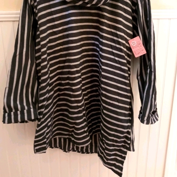 Tulip oversize top - Picture 2 of 5